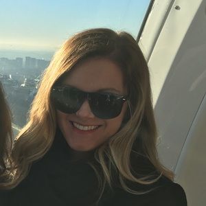 Meet your Posher, Lauren